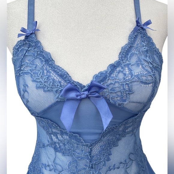 Frederick’s of Hollywood Lace & Mesh Lingerie Nightie NWOT - Picture 2 of 10